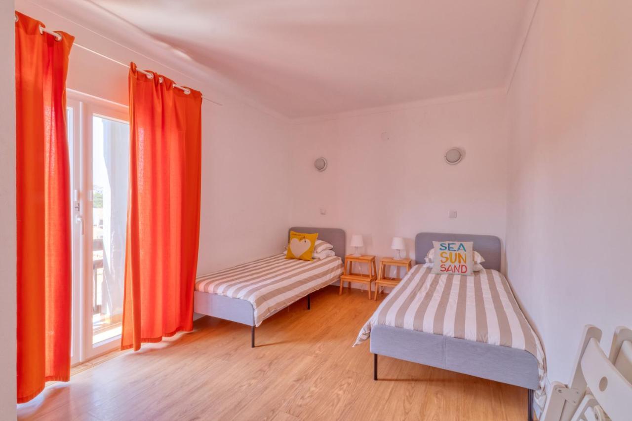 HOMEMOEL Local accomodation AL São Pedro de Muel Esterno foto